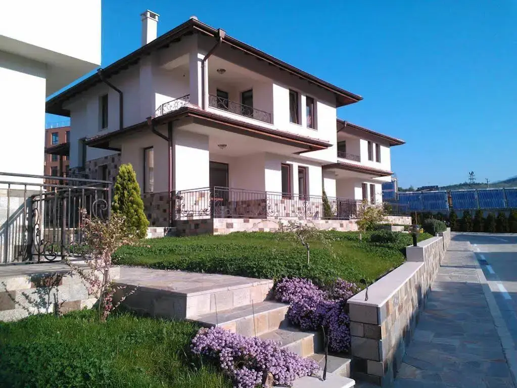 Сандански: Villas Izgreva