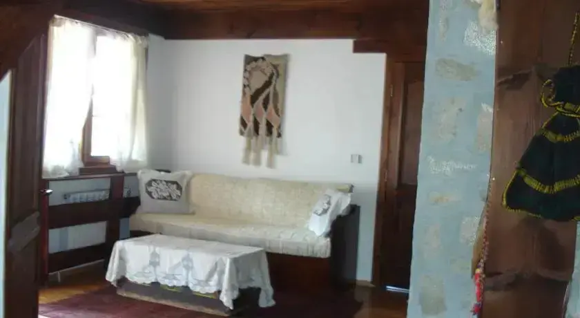 Банско: Vodenicharovata House