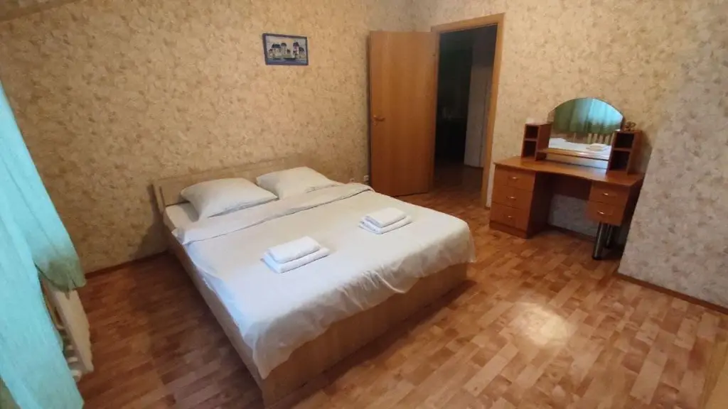 Вологда: Две Подушки на улице Гагарина 5А