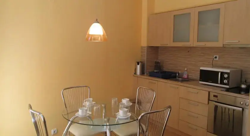Банско: Bondis Alexander Services Apartments