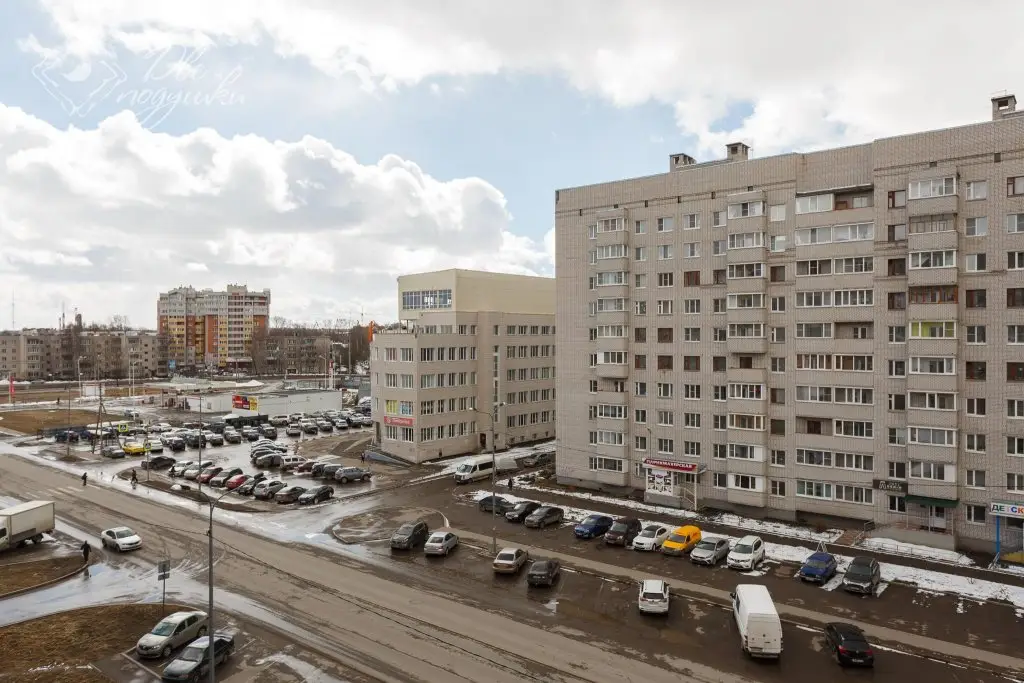 Вологда: Две Подушки на улице Карла Маркса 103