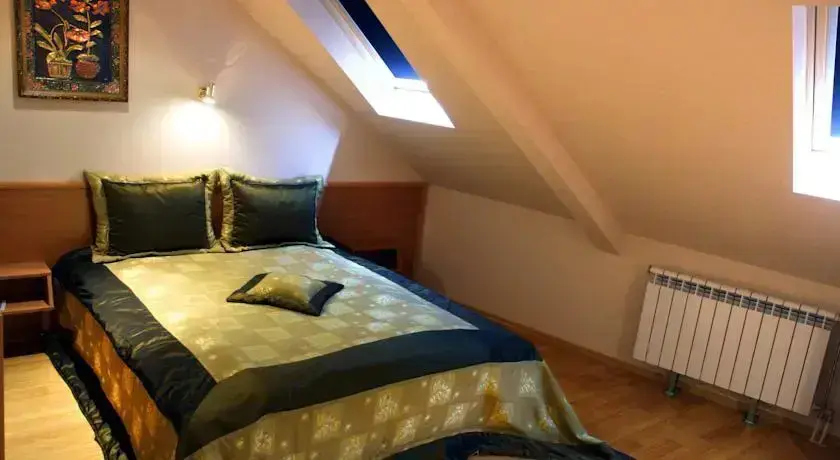 Шумен: Hotel Mehdjarel
