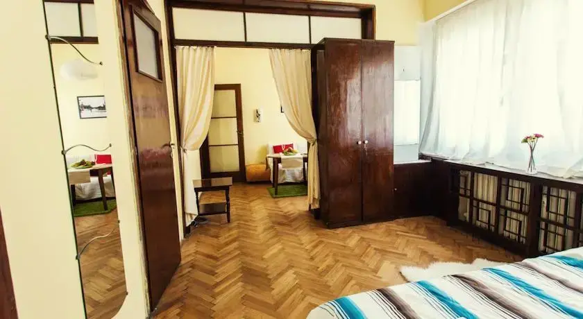 София: Rakovski Apartment