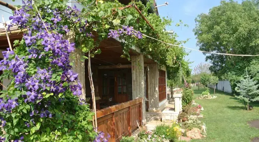 Каварна: Guest House Zdravec