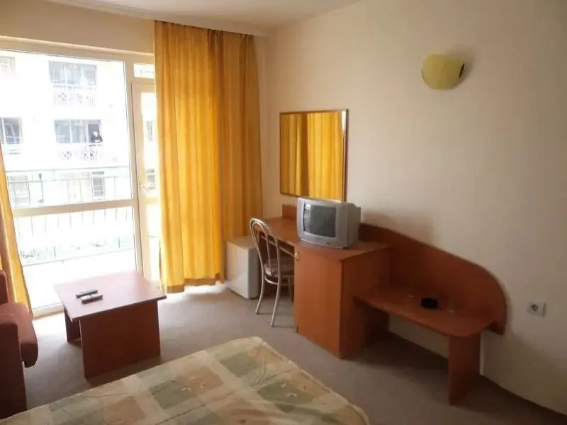Солнечный берег: Family Hotel Casa Brava