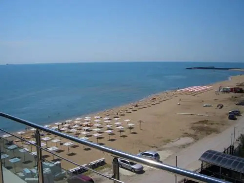 Варна: Sea View Beach Apartment