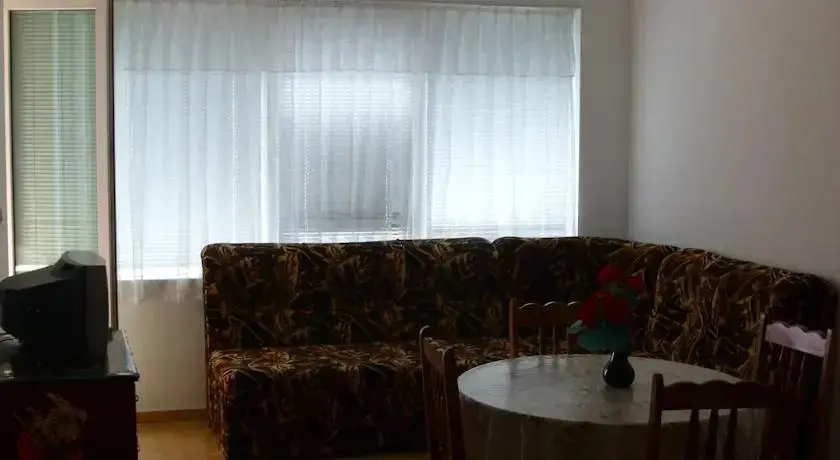 Поморие: Bulgaria Apartment