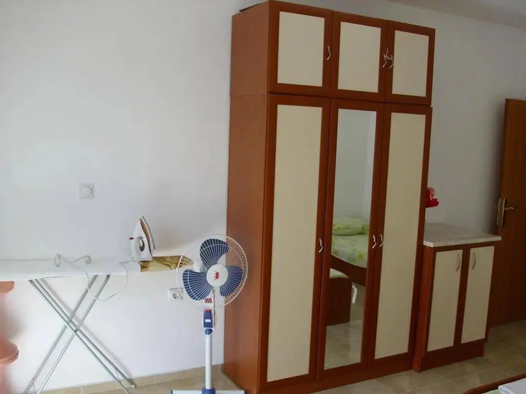 Поморие: Bulgaria Apartment
