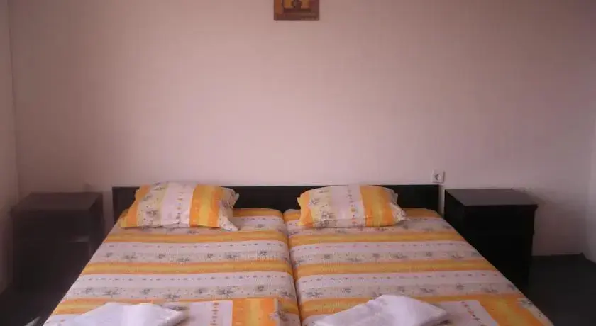 Равда: Adele Guest House