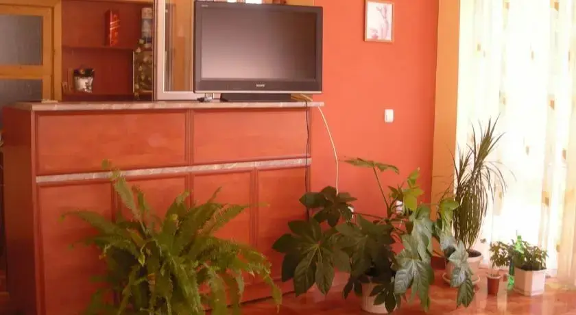Равда: Adele Guest House