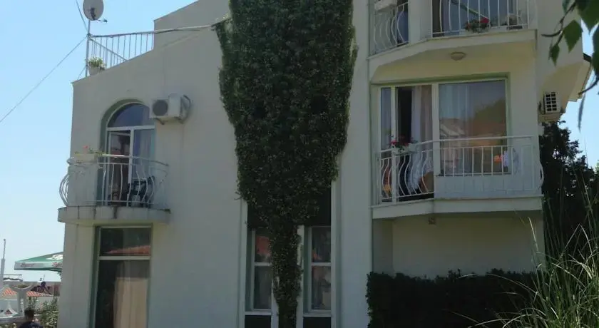 Бяла: Kentavar Family Hotel