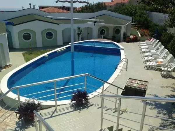 Бяла: Kentavar Family Hotel