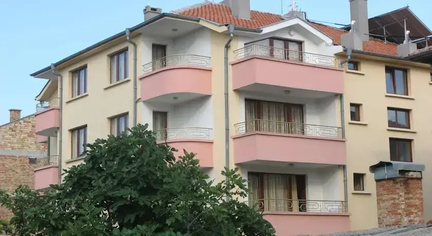 Равда: Tomcho Guest House