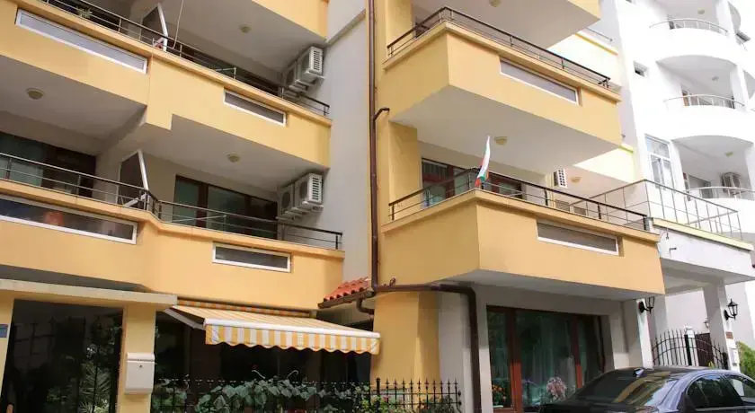 Созополь: Prestige Guest House