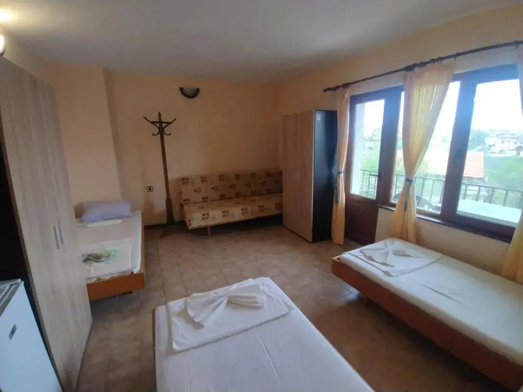 Бяла: Prostor Guest House