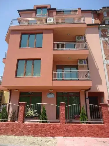 Несебр: Dari Guest House