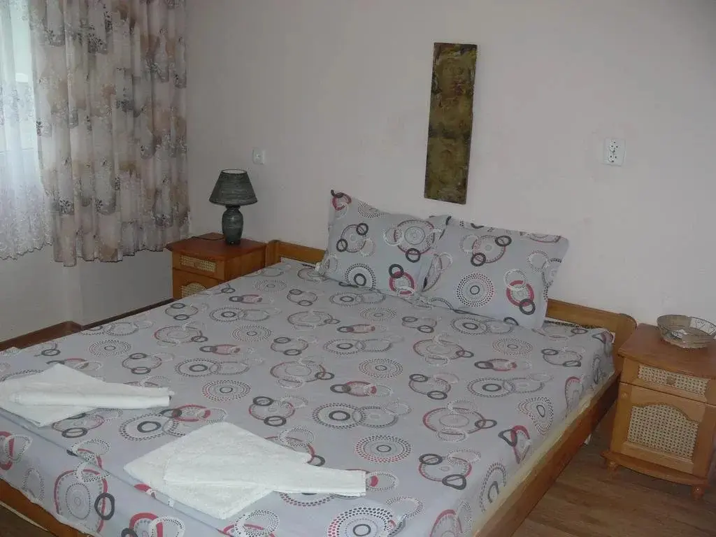 Черноморец: Stedi Guest House