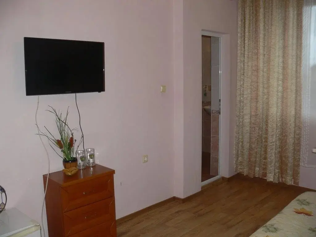 Черноморец: Stedi Guest House