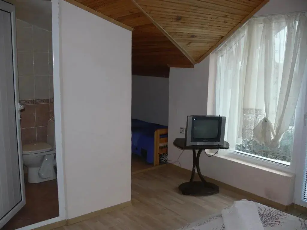 Черноморец: Stedi Guest House