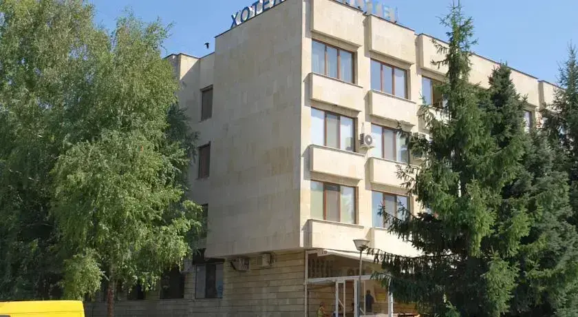 Разград: Hotel Central Razgrad