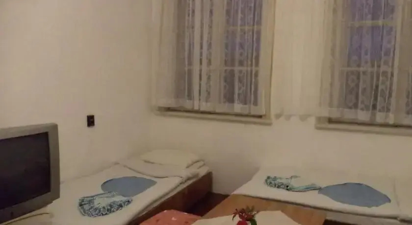 Черноморец: Atia Guest House