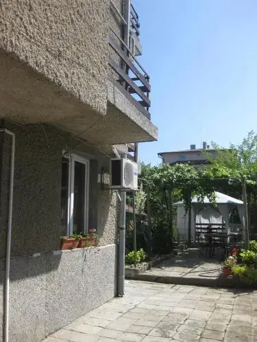 Rosi Guest House — фото 1