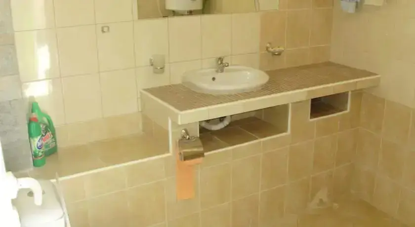 Боженци: Bonevi Guest House