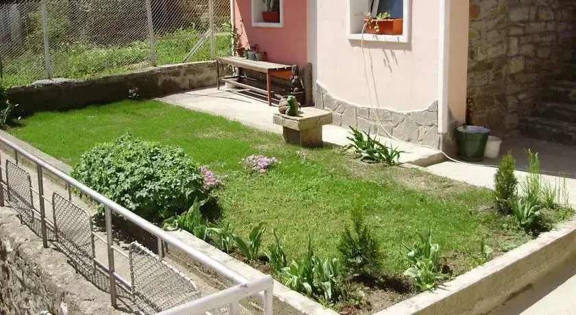 Боженци: Bonevi Guest House