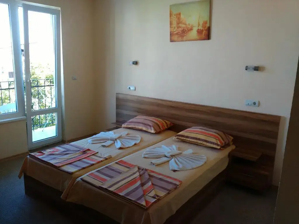 Приморско: Fits Guest House