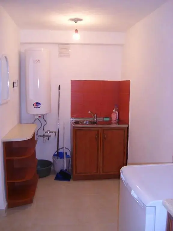 Карджали: Plamena Guest Rooms