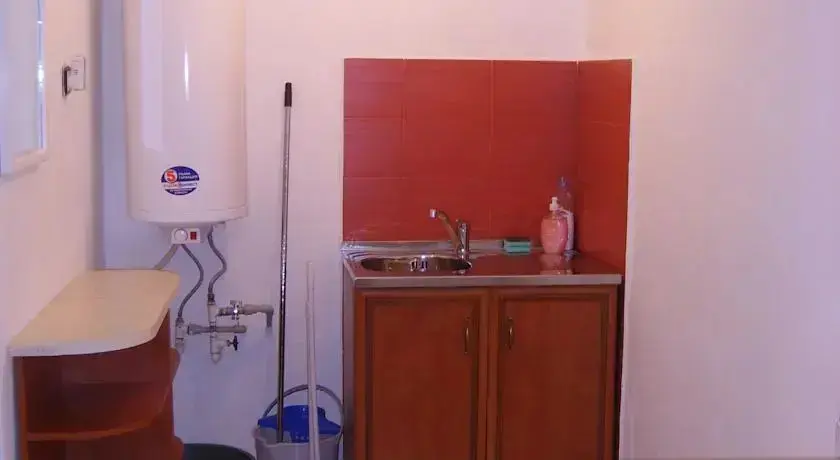 Карджали: Plamena Guest Rooms