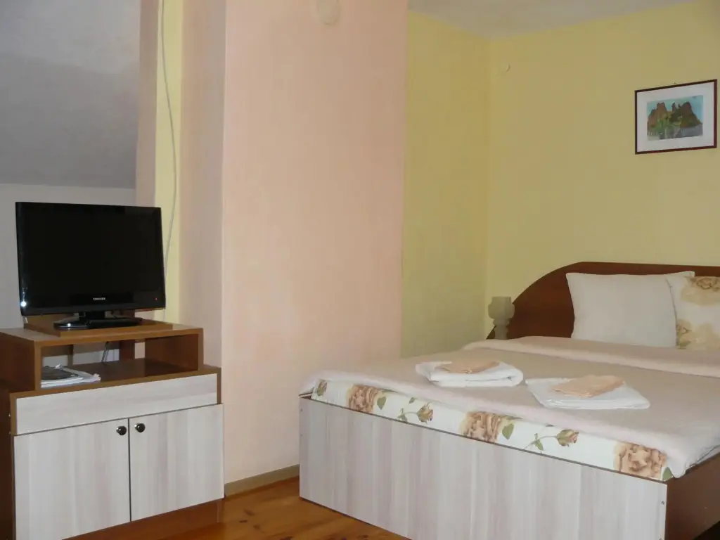 Извос: Geto Apartment
