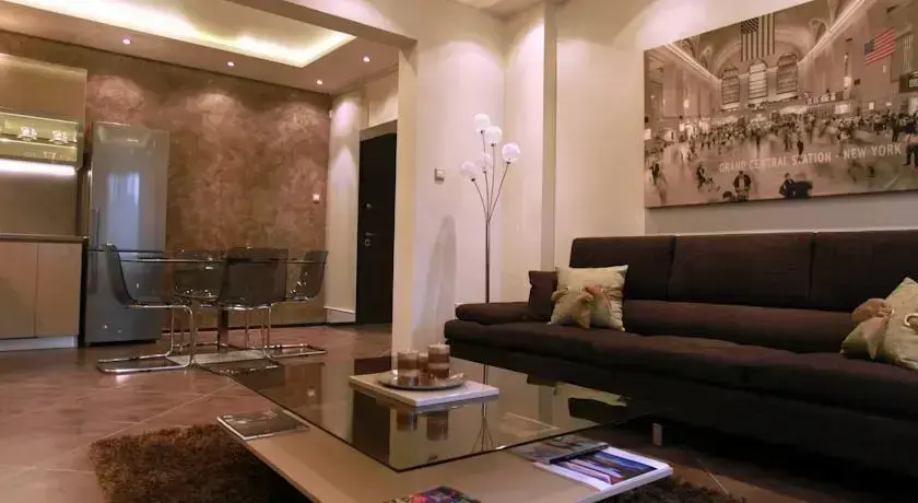 София: Brown Cottage Apartment