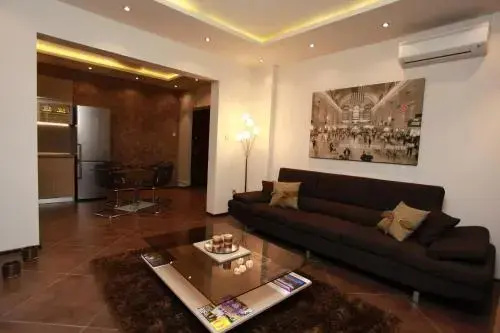 София: Brown Cottage Apartment