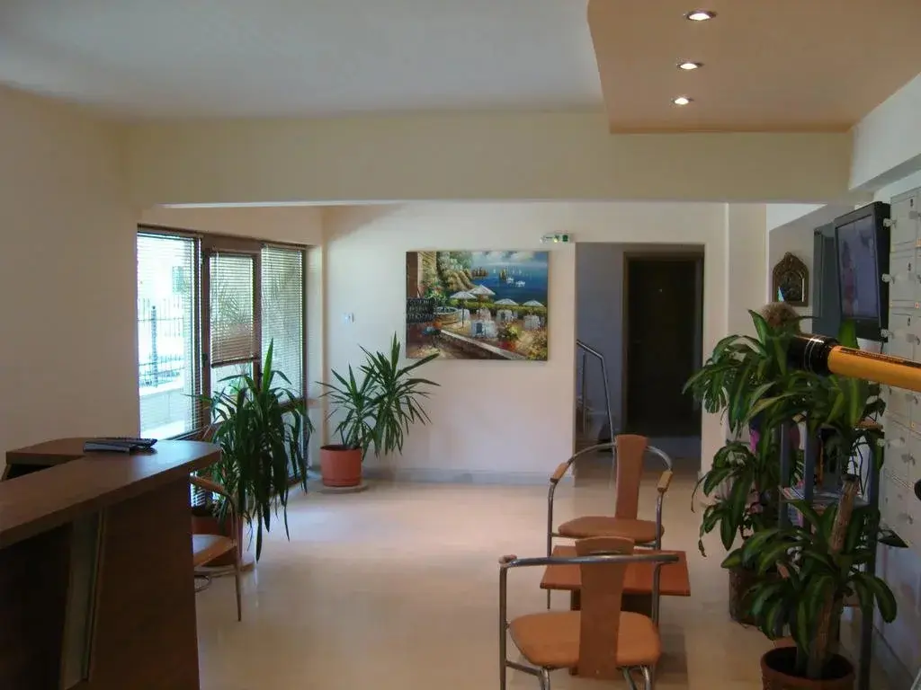 Приморско: Family Hotel Primo