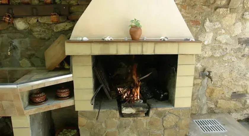 Несебр: Emona Guest House