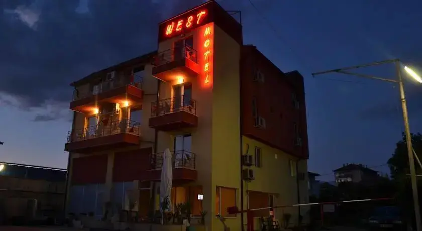 Благоевград: Motel West