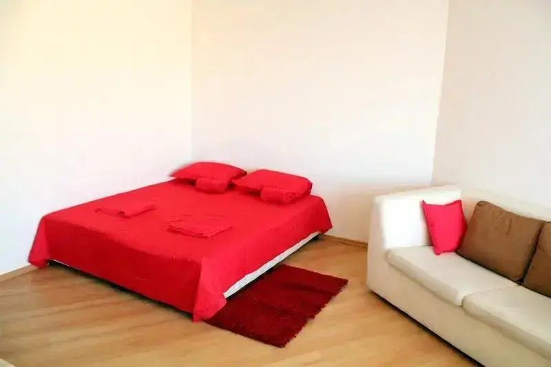 Солнечный берег: Apartcomplex Perla
