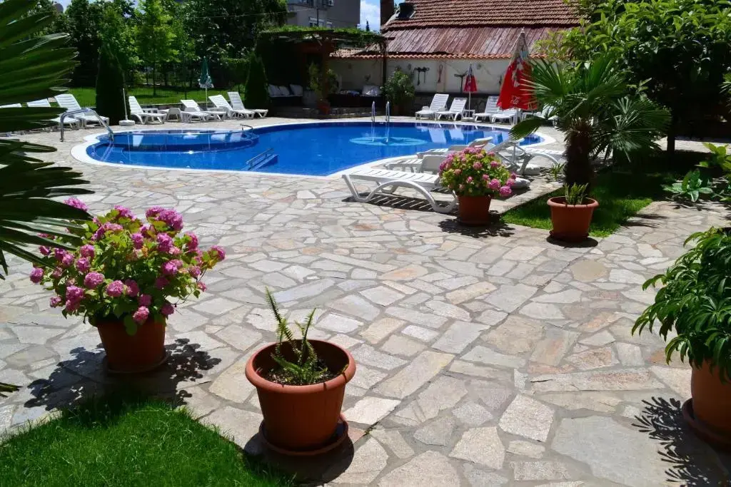 Лозенец: Saint George Family Hotel