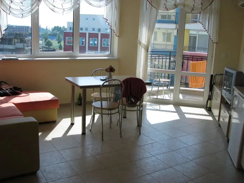 Солнечный берег: Menada Karolina Apartments