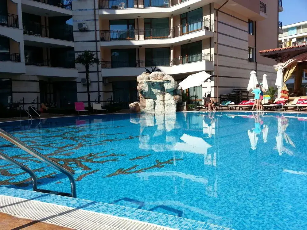 Солнечный берег: Menada Karolina Apartments