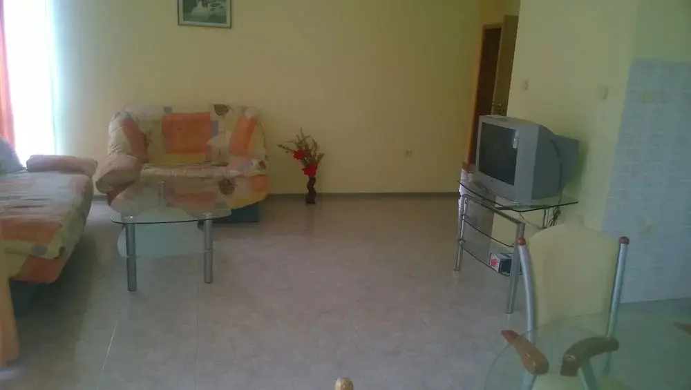 Солнечный берег: Gal Apartments in Viana - Elit 1 Complex