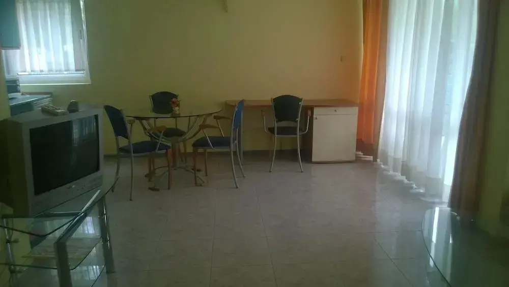 Солнечный берег: Gal Apartments in Viana - Elit 1 Complex