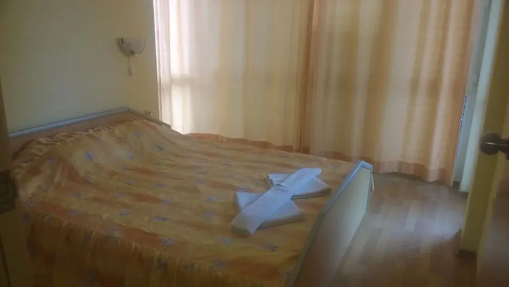 Солнечный берег: Gal Apartments in Viana - Elit 1 Complex