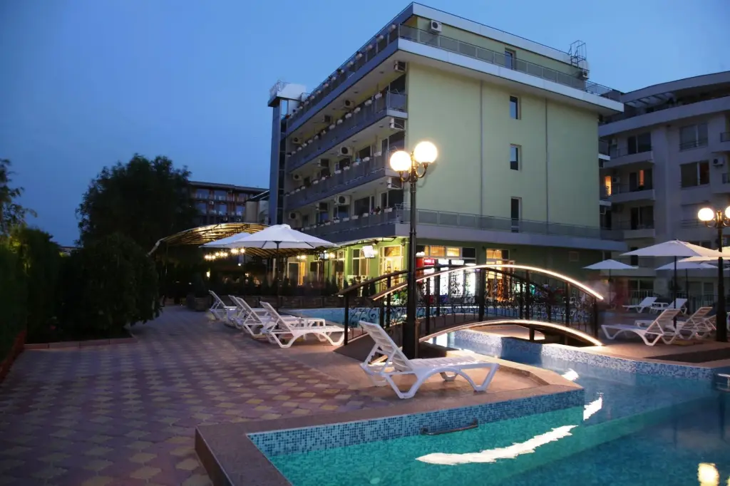 Солнечный берег: Hotel Zaara