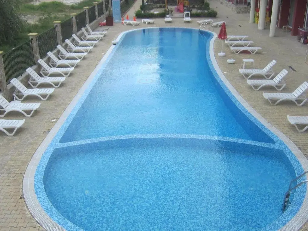 Солнечный берег: Global Ville Apartcomplex