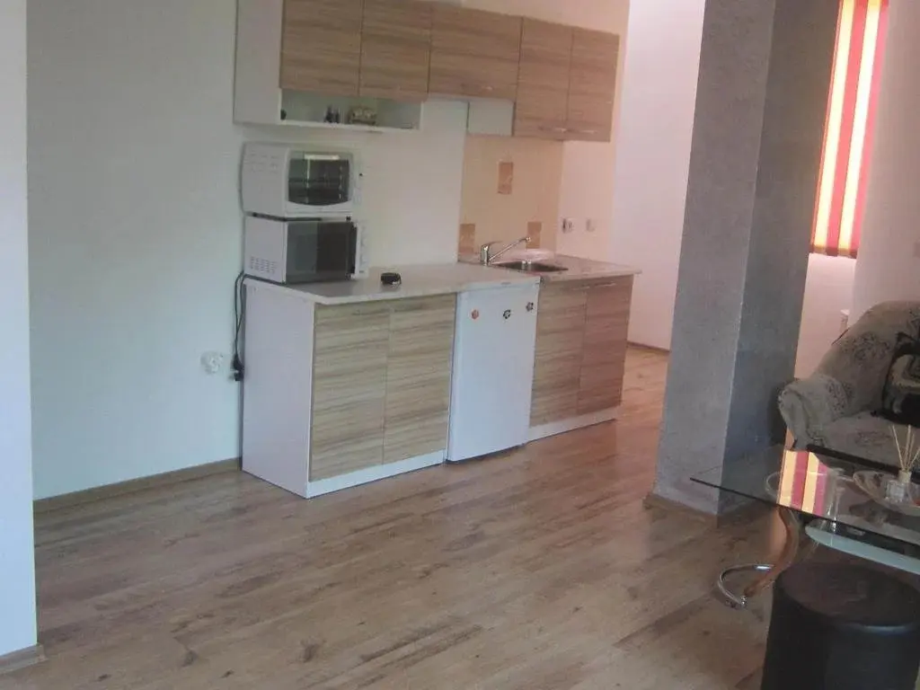 Солнечный берег: Global Ville Apartcomplex