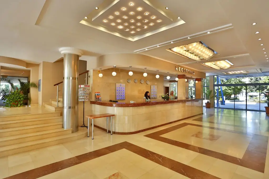 Варна: Hotel Sofia - All Inclusive