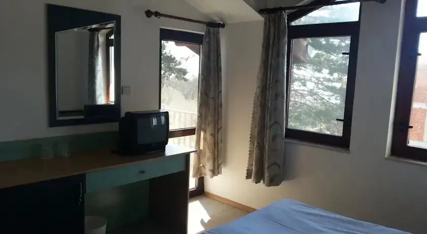 Солнечный берег: Nadia Guest House