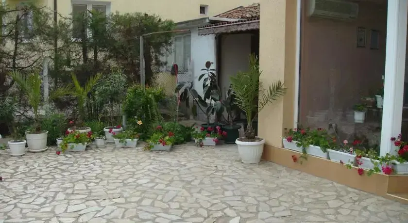 Каварна: Lilia Guest Rooms